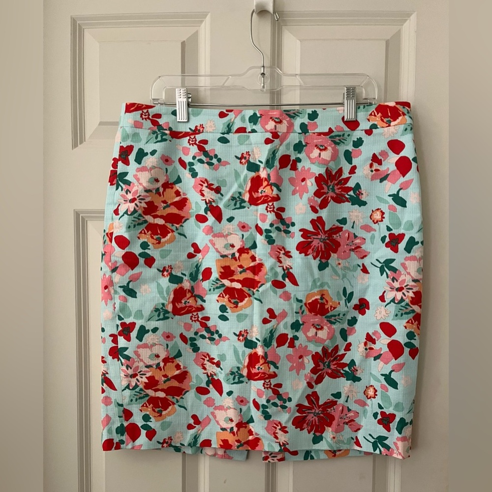 J.Crew Floral Printed Basketweave Pencil Skirt Spring Easter back slit size 12